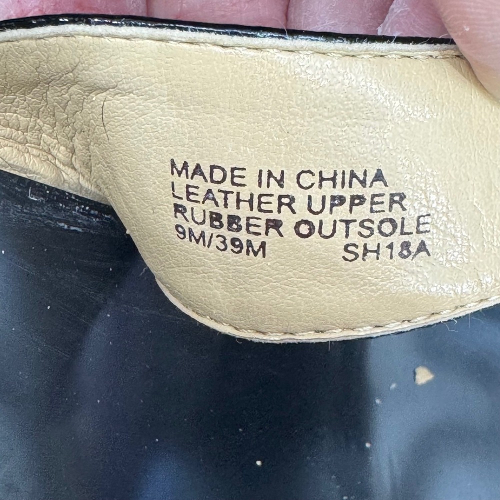 Michael Kors Berkley T-Strap Black‎ Patent Leather Heeled Zip-up Sandals Size 9M - Picture 5 of 10